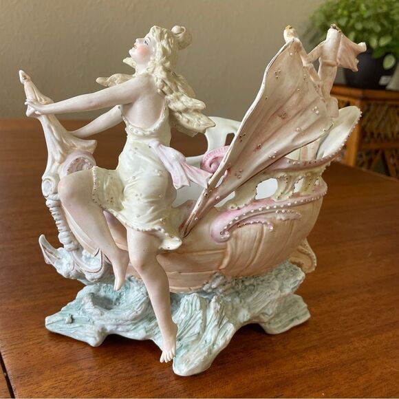 Vintage RARE One of a kind Porcelain Ceramic Goddess on a Ship Decor Art - Picture 1 of 16